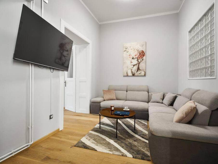 City Twenty 2Bdr Apartment By Irundo Zagreb Exterior foto